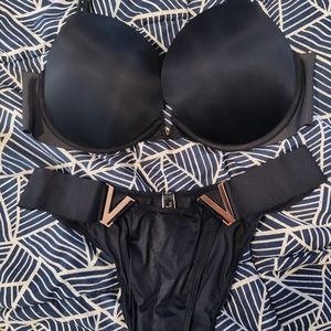 Victoria's secret set